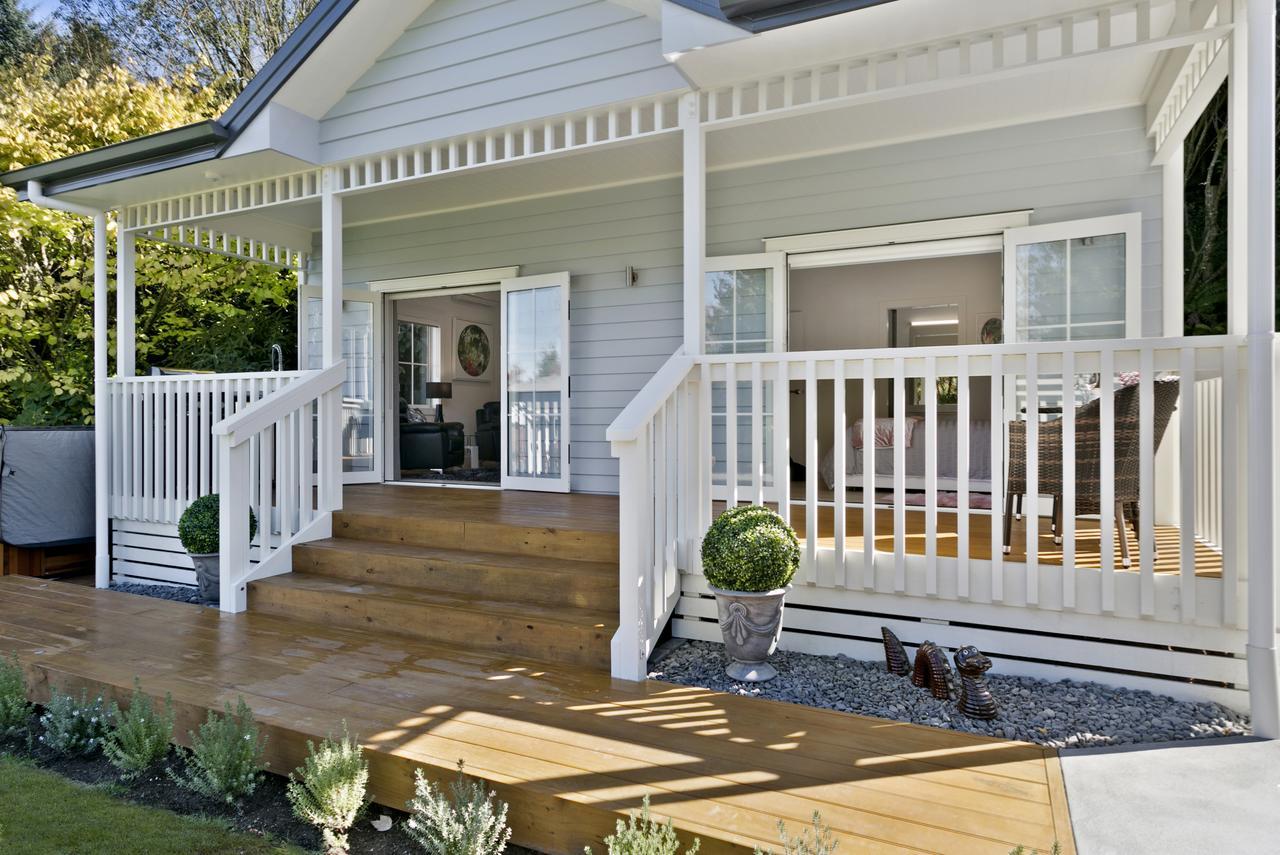 The Retreat Luxury Garden Villa Taupo Bagian luar foto